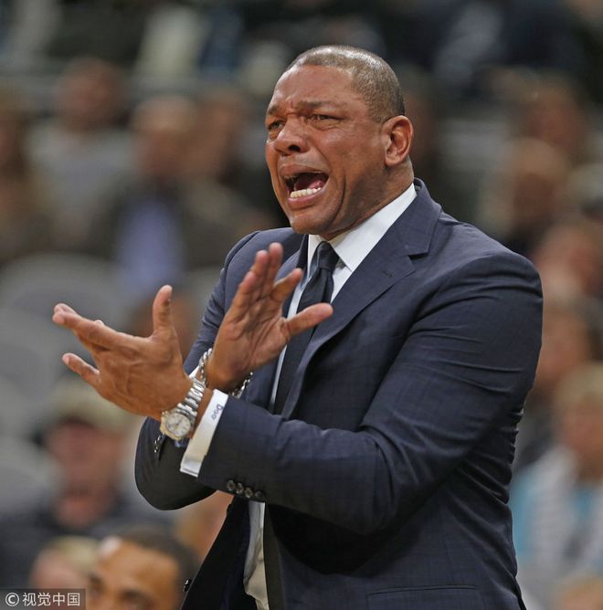 乐鱼网站包含今晨圣安东尼奥马刺调整名单以备欧篮联,完成体检环节打磨,媒体盛赞,更衣室氛围转暖的词条